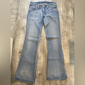 EUC Rock & Republic Flare Jeans size 27‎ Distressed Wash